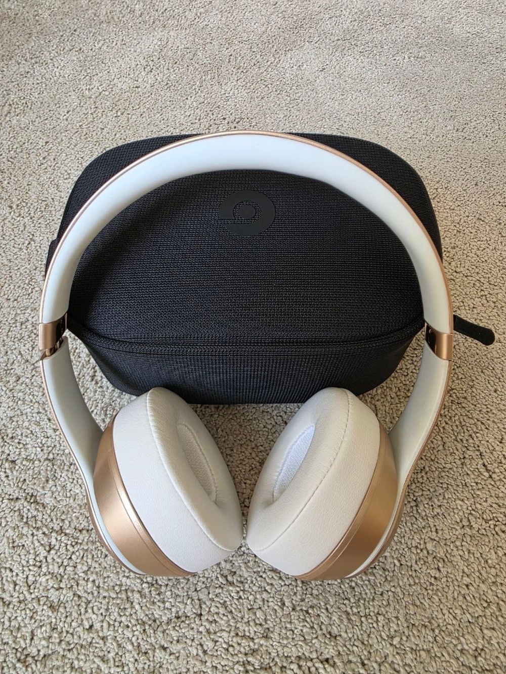 Beats Studio3 Wireless Headphones Porcelain Rose Gold - New Ear Pads + Case